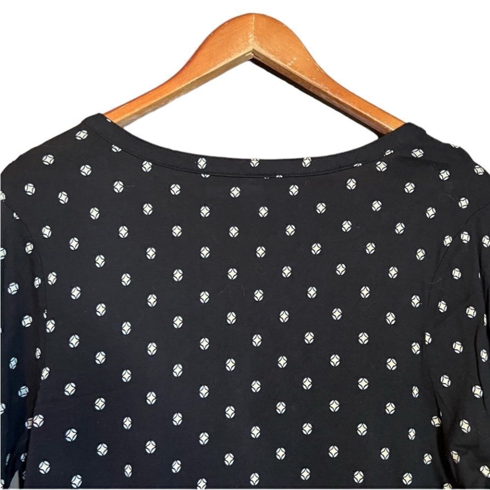 3 for $30! Old navy patterned blouse - Picture 3 of 10